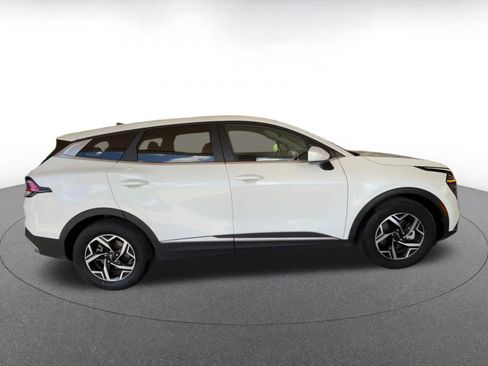 Used 2025 Kia Sportage LX FWD image 16