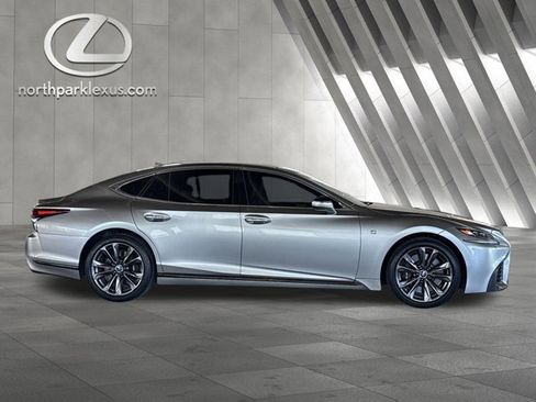 Used 2018 Lexus LS 500 F Sport w/ Accessory Package (Z2) image 4