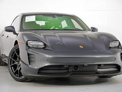 Used 2023 Porsche Taycan GTS image 4
