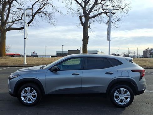 Certified 2024 Chevrolet Trax LS w/ Driver Confidence Package FWD image 4