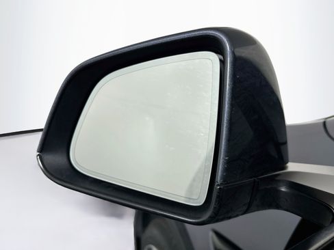 Used 2023 Tesla Model Y Long Range AWD/4WD image 16
