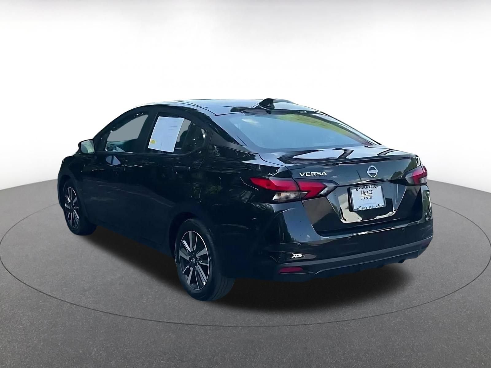 Used 2025 Nissan Versa SV FWD image 10