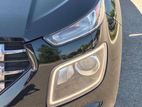 Certified 2023 Hyundai Venue SEL w/ Cargo Package FWD image 9