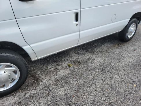 Used 2013 Ford E-150 and Econoline 150 w/ Insulation Pkg RWD image 12