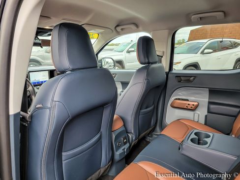 Used 2024 Ford Maverick Lariat w/ 4K Tow Package image 13