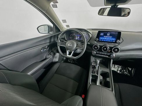 Used 2025 Nissan Sentra SV FWD image 11