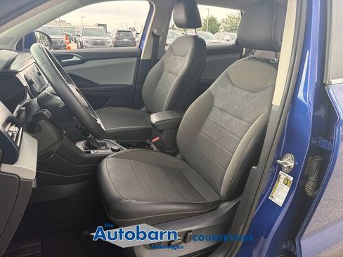 Certified 2022 Volkswagen Taos SE FWD image 7