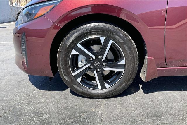 Used 2025 Nissan Sentra SV w/ All-Weather Package FWD image 8