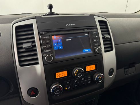 Used 2021 Nissan Frontier PRO-4X w/ Pro-4x Utility Package image 17