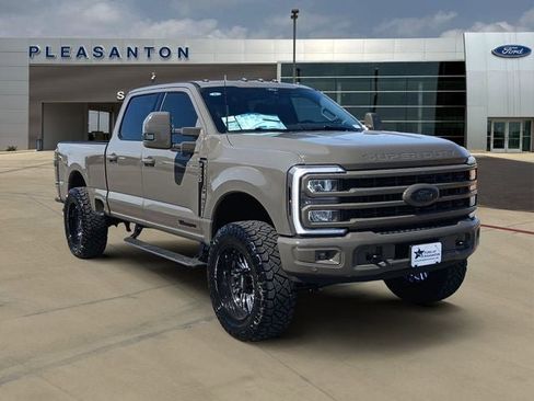 New 2026 Ford F250 King Ranch w/ Chrome Package image 7