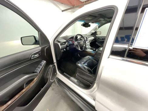 Used 2017 Chevrolet Tahoe LT image 10