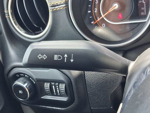 Used 2021 Jeep Wrangler Unlimited Sahara AWD/4WD image 24