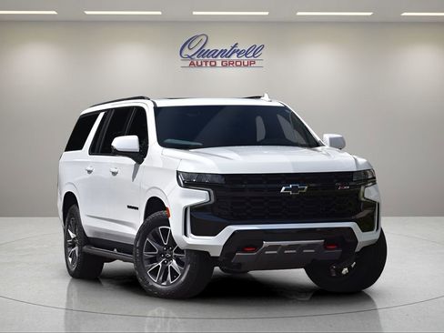 Used 2024 Chevrolet Suburban Z71 w/ Luxury Package AWD/4WD image 1