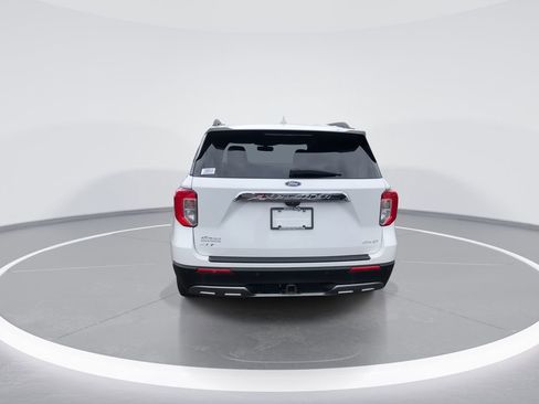 Used 2023 Ford Explorer XLT w/ Equipment Group 202A image 7