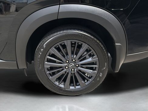 Used 2026 Nissan Pathfinder SL w/ SL Premium Package FWD image 33