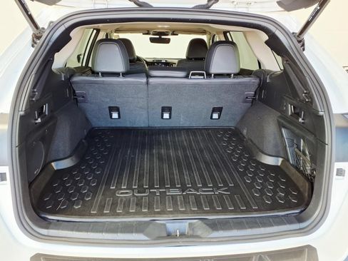 Used 2024 Subaru Outback Limited XT AWD/4WD image 6