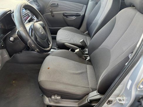 Used 2011 Kia Rio5 image 13