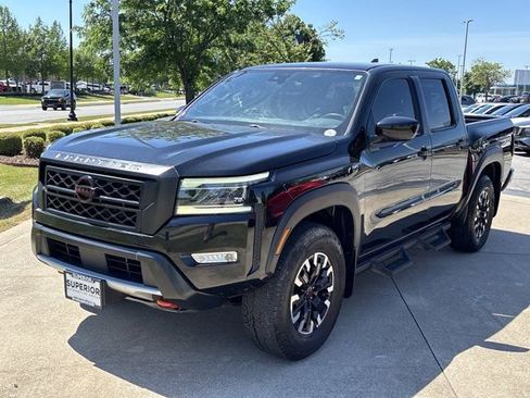 Used 2022 Nissan Frontier PRO-4X w/ Technology Package AWD/4WD image 10