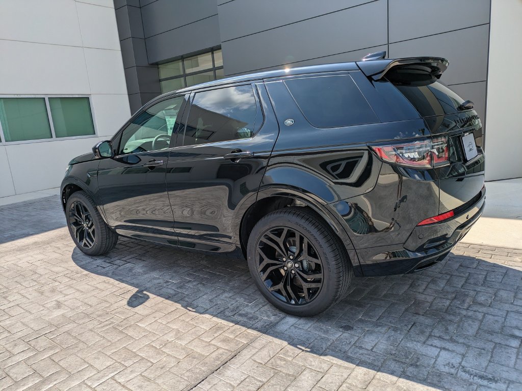 New 2026 Land Rover Discovery Sport Landmark AWD/4WD image 7