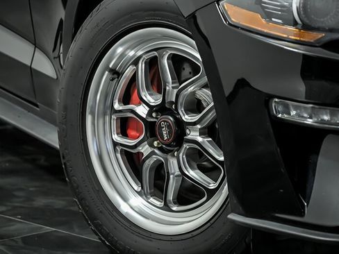Used 2019 Ford Mustang GT Premium RWD image 3