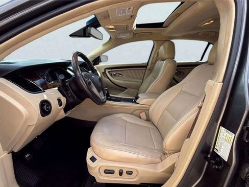 Used 2018 Ford Taurus Limited w/ Driver Assist Package AWD/4WD image 14