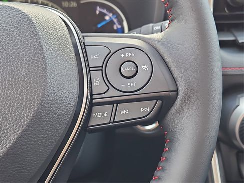 New 2025 Toyota RAV4 SE image 18