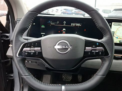 Used 2024 Nissan Ariya AWD image 20