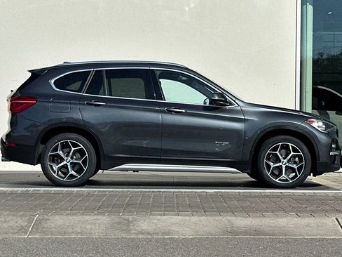 Used 2018 BMW X1 xDrive28i AWD/4WD image 2