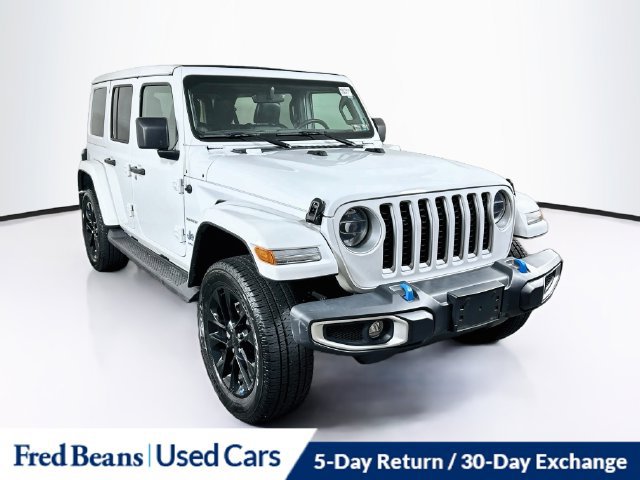 Used 2022 Jeep Wrangler Unlimited Sahara w/ Cold Weather Group AWD/4WD image 1