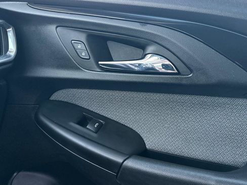 Used 2023 Chevrolet TrailBlazer LT image 18