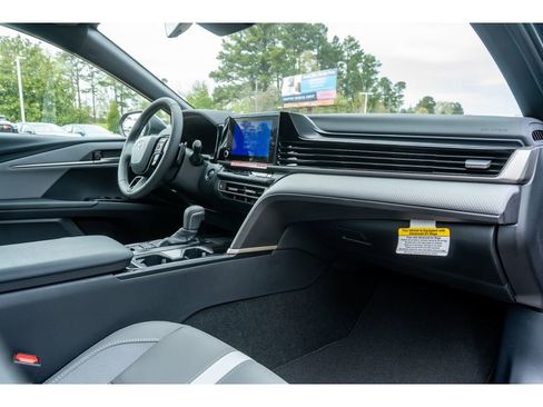 New 2026 Toyota Camry SE image 17