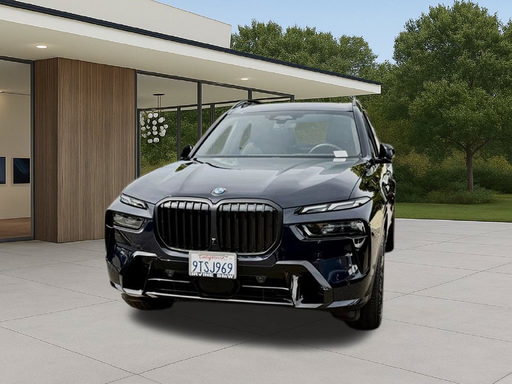 Used 2026 BMW X7 xDrive40i w/ M Sport Package AWD/4WD image 3