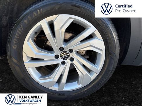 Used 2023 Volkswagen Atlas SE AWD/4WD image 9