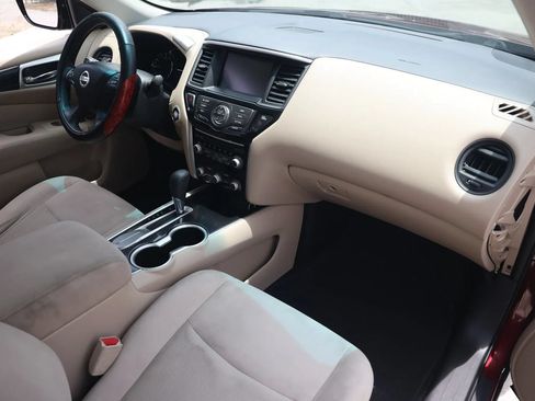 Used 2017 Nissan Pathfinder S FWD image 24
