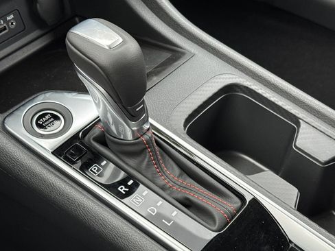 New 2025 Nissan Sentra SR w/ Trunk Package image 17