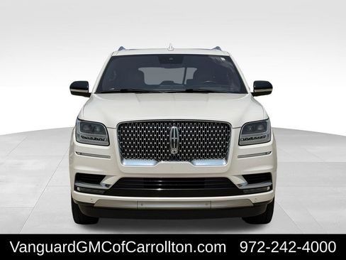 Used 2018 Lincoln Navigator L Reserve w/ Technology Package AWD/4WD image 3
