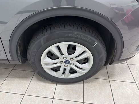 Used 2023 Ford Escape AWD image 80