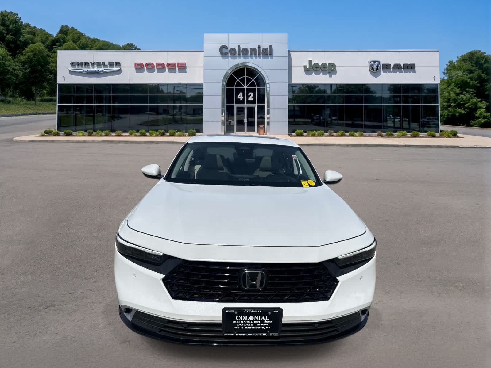 Used 2023 Honda Accord Touring image 11