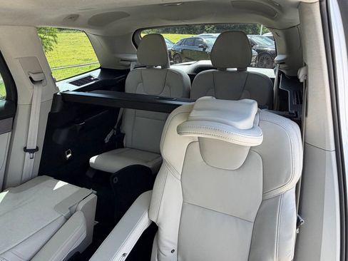 New 2026 Volvo XC90 B6 Ultra w/ Lounge Package AWD/4WD image 22