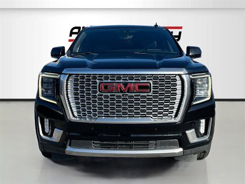 Used 2021 GMC Yukon XL Denali w/ Denali Ultimate Package image 2