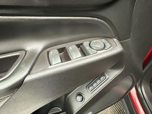 Certified 2018 Chevrolet Equinox Premier image 13