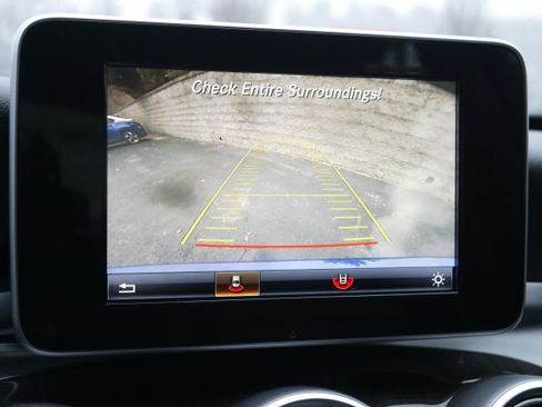 Used 2018 Mercedes-Benz C 300 4MATIC Sedan image 18