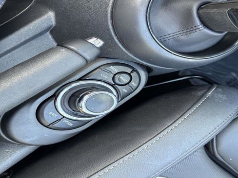 Used 2024 MINI Cooper S image 15