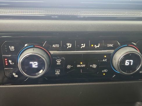 Certified 2025 Chevrolet Silverado 1500 ZR2 w/ Technology Package image 24