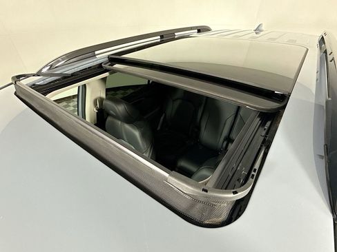 Certified 2023 Honda Pilot Touring image 17