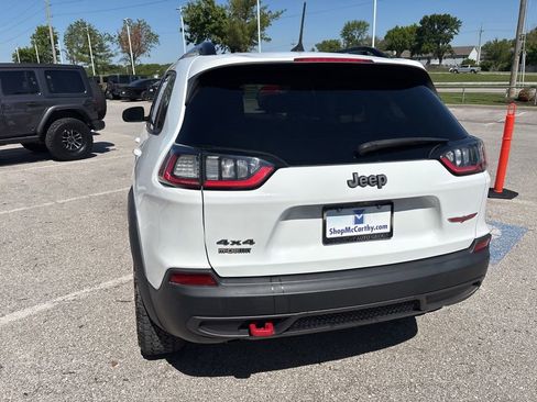 Used 2022 Jeep Cherokee Trailhawk w/ Comfort/Convenience Group AWD/4WD image 22