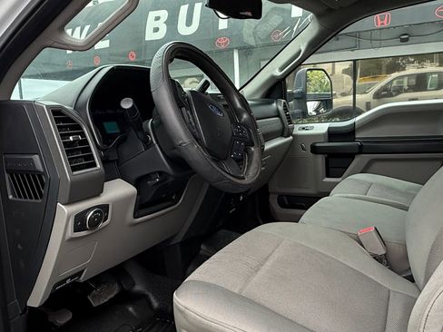 Used 2017 Ford F450 XL w/ Power Equipment Group image 11