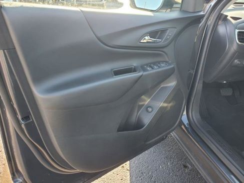 Used 2022 Chevrolet Equinox LT image 9