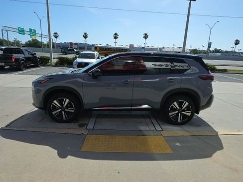 Used 2023 Nissan Rogue SL FWD image 7