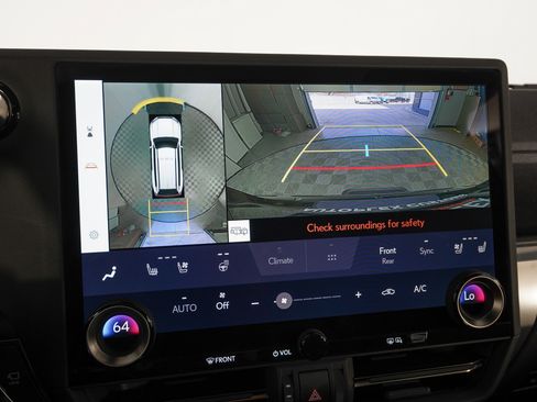 Used 2024 Lexus GX 550 w/ Accessory Package (2T) image 28